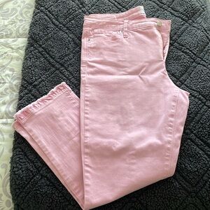 Pink crown & ivy cropped leg jeans 💕